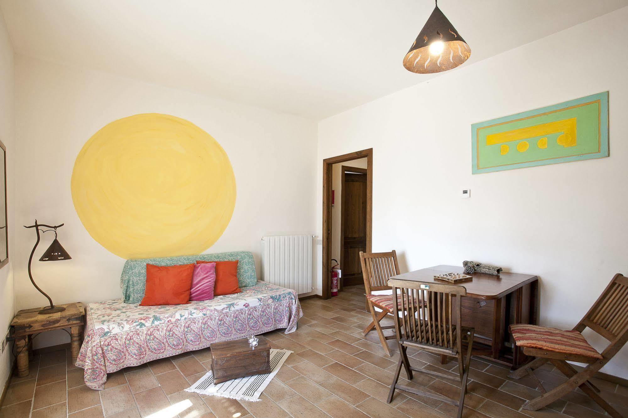 Hostal Casale Pundarika Riparbella Exterior foto